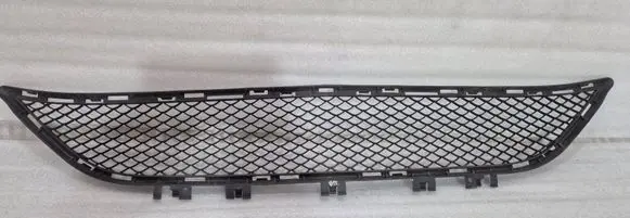 Mercedes-Benz E W212 Front bumper lower grill