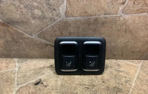 Mercedes-Benz GL X166 Seat control switch 10061206