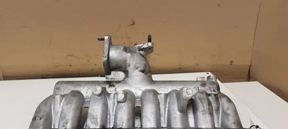 KIA Sorento Intake manifold 4623B
