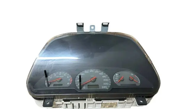 Volvo S40, V40 Speedometer (instrument cluster) 30883042 30858334