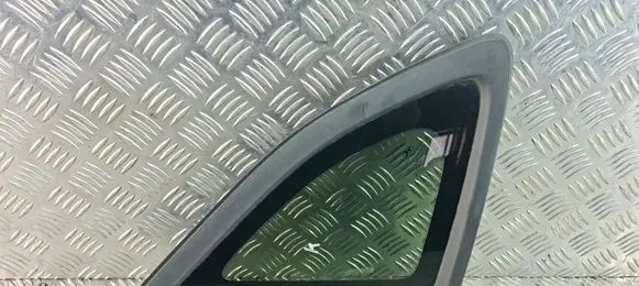 Hyundai Tucson TL Rear side window 