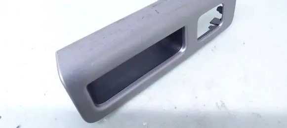 Volvo V50 Rear door handle trim 8663819
