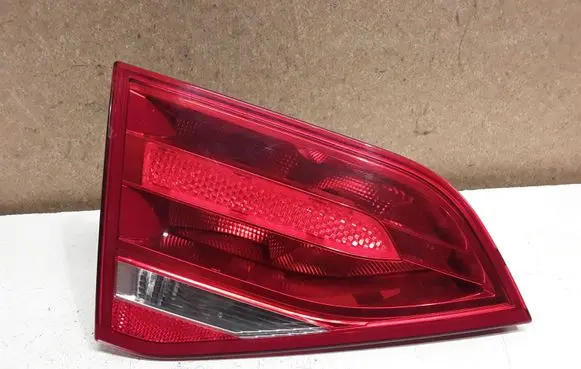 Audi A4 S4 B8 8K Tailgate rear/tail lights 8K5945093D