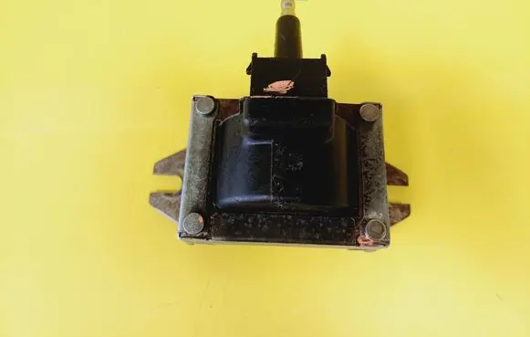 Renault Twingo I High voltage ignition coil BAE504 7700749450
