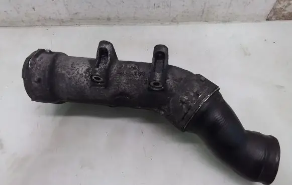 Chrysler PT Cruiser Turbo air intake inlet pipe/hose A6640900254