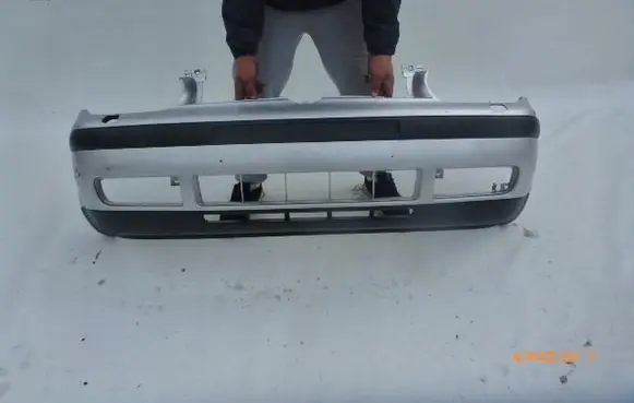 Volkswagen Golf IV Front bumper