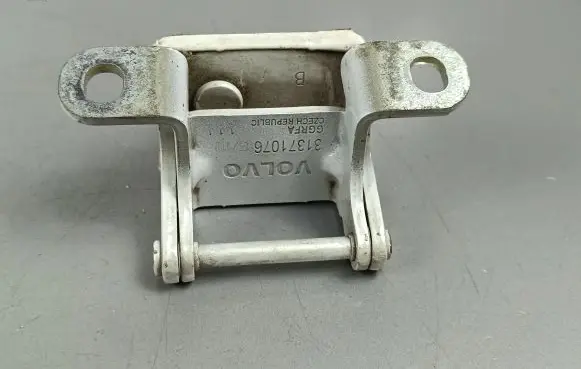 Volvo XC90 Tailgate/trunk/boot hinge 31371076