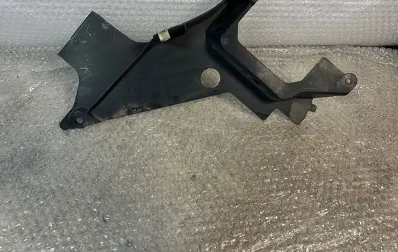 BMW i4 Other under body part 51758738051 15677210 WKZN5231