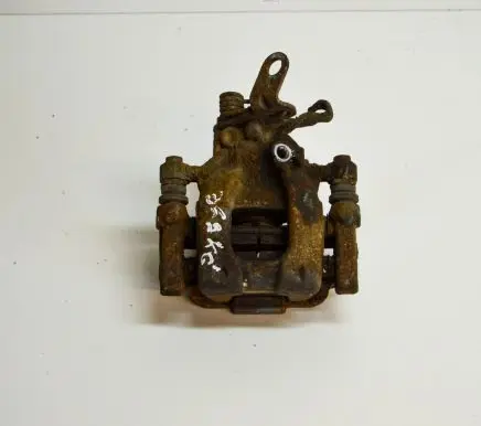 Skoda Superb B6 (3T) Rear brake caliper