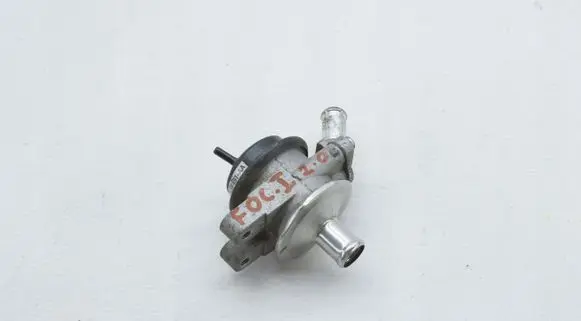 Ford Focus Valve 6S439F491AA