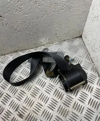 Alfa Romeo 166 Rear seatbelt e2044047