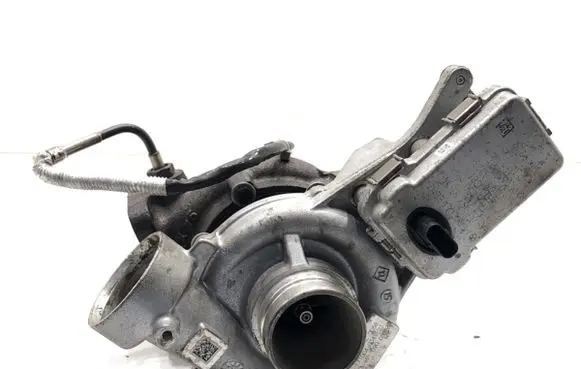 Mercedes-Benz GLA W156 X156 Turbo A6510900886