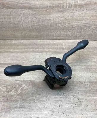 Volkswagen Golf III Wiper turn signal indicator stalk/switch 1H6953503AA