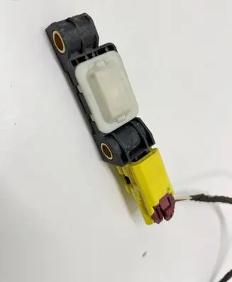 Audi A8 S8 D3 4E Airbag deployment crash/impact sensor 4B0959643d