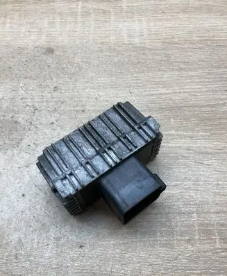 Opel Vectra B Glow plug pre-heat relay 55354141 51299018B