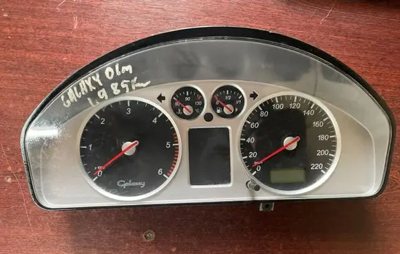 Volkswagen Sharan Speedometer (instrument cluster) 7M5920800