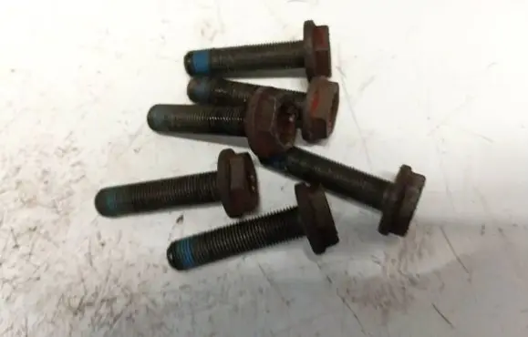 Audi A4 S4 B5 8D Nuts/bolts 