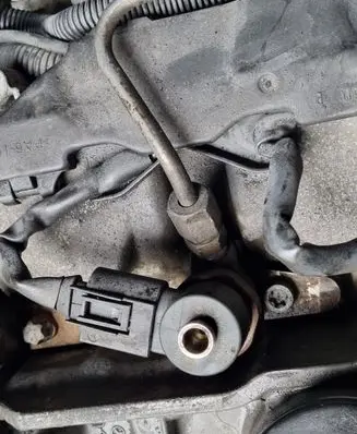 Mercedes-Benz E W210 Fuel injector A6112300115