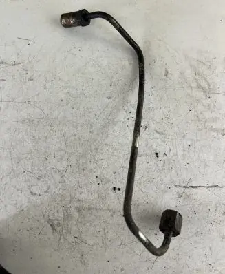 Nissan Patrol Y61 Fuel injector supply line/pipe 