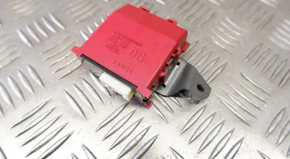 Toyota Prius (XW50) Door central lock control unit/module 8597047040