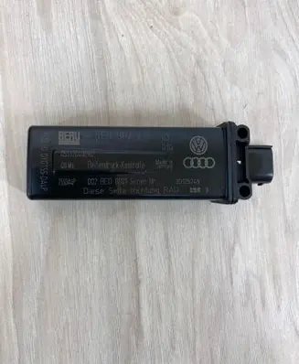 Audi A6 S6 C6 4F Tire pressure sensor 8E0907277 30125249 053320400902