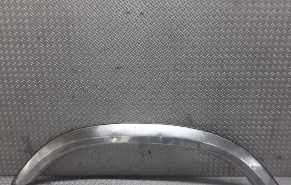 Mercedes-Benz E W124 Rear fender molding trim 