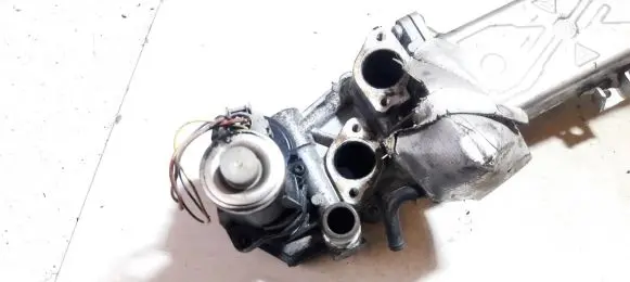 Volkswagen Caddy EGR valve 11725508 0280751016