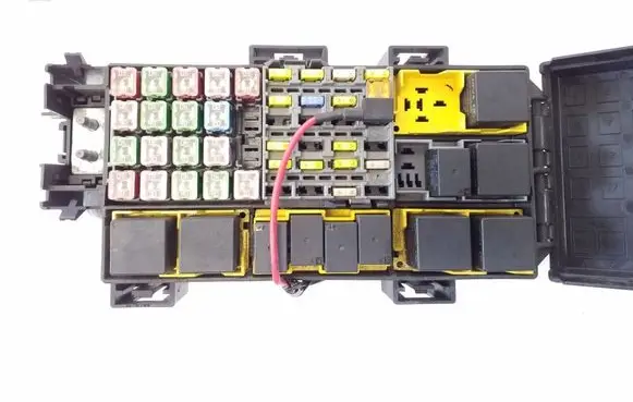 Jeep Grand Cherokee (WK) Fuse module 68026455AC