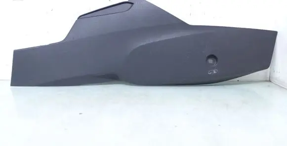Foot area side trim