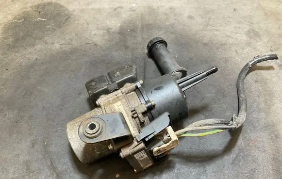 Peugeot Partner Power steering pump A5102883 092823C6 00207BHP5F
