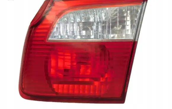 Mazda 626 Tailgate rear/tail lights