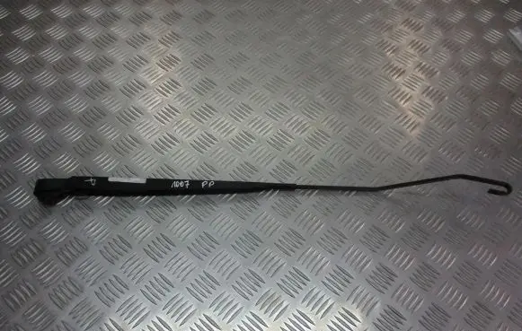 Peugeot 1007 Front wiper blade arm