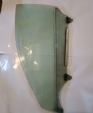 Lexus IS 220D-250-350 Front door window glass four-door
