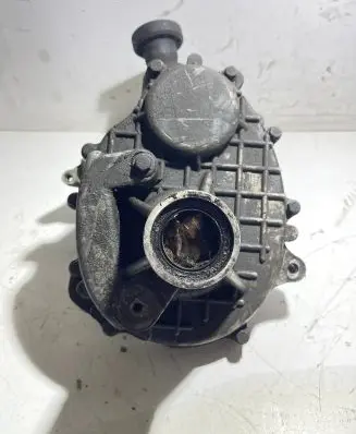 Gearbox transfer box case