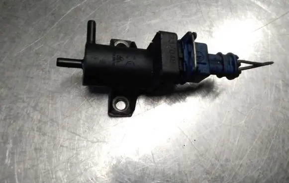 Renault Espace - Grand espace IV Turbo solenoid valve 7700113709