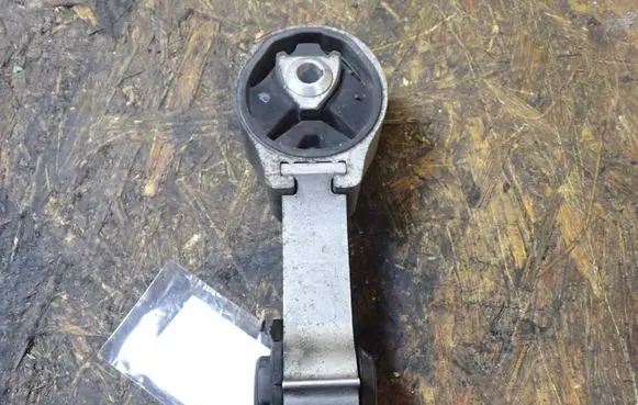 Renault Scenic III - Grand scenic III Engine mount bracket 113560007R