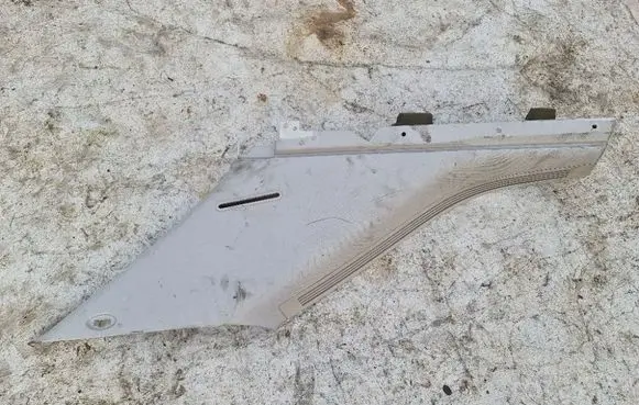 Mercedes-Benz ML W164 (D) pillar trim (bottom) A1646901925