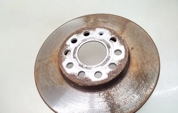 Volkswagen Touran I Front brake disc