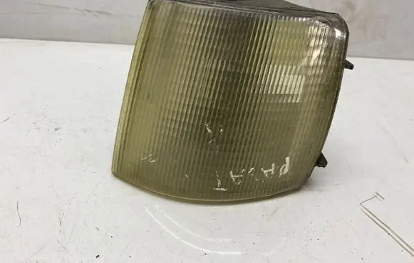 Volkswagen PASSAT B3 Front indicator light