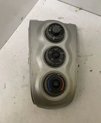 Toyota Yaris Climate control unit 554060D190