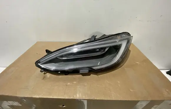 Tesla Model S Headlight/headlamp 106504500D 00199216