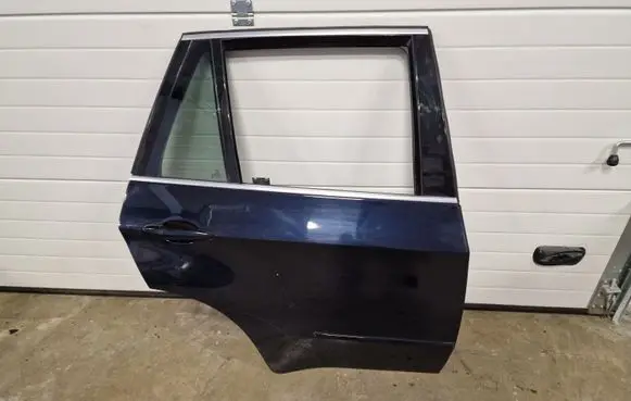 BMW X5 E70 Rear door 7261482