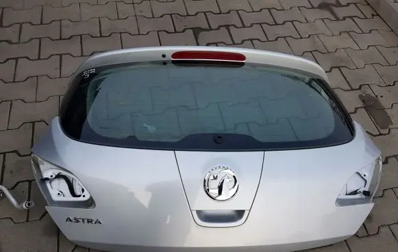 Opel Astra J Tailgate/trunk/boot lid ASTRAJKLAPA5D
