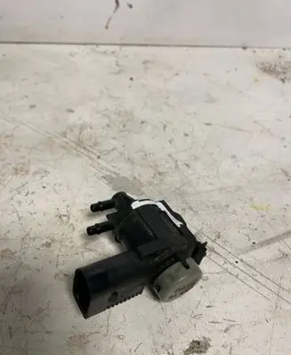 Skoda Octavia Mk2 (1Z) Turbo solenoid valve 1K0906283A