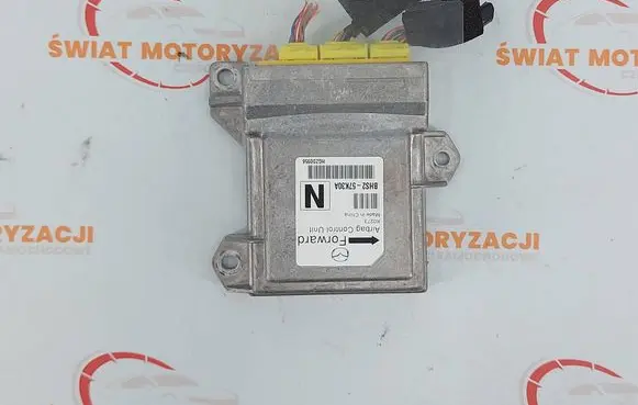Mazda 3 III Airbag control unit/module BHS257K30A