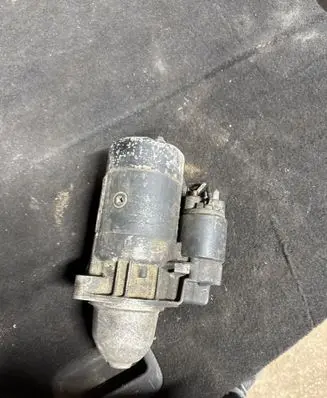 Mercedes-Benz E W210 Starter motor 0001218162