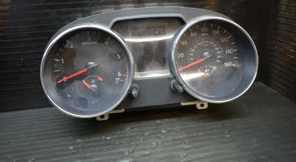 Nissan Qashqai Speedometer (instrument cluster) 24810BR52D