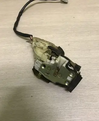 Honda Jazz Front door lock