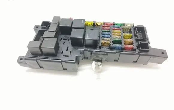Volvo S60 Fuse module 8637841 518717004
