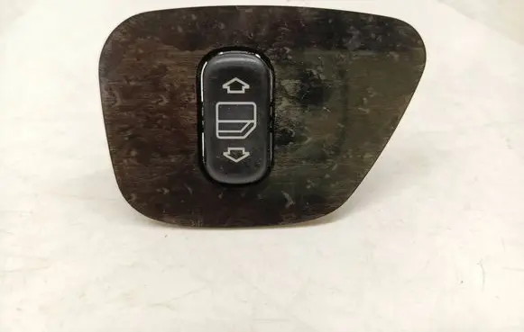 Mercedes-Benz E W210 Electric window control switch 2108208710